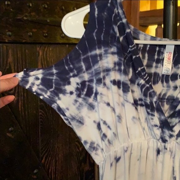 EUC PINKBLUSH TYE-DYE DRESS PERFECTLY STUNNING - Picture 4 of 4